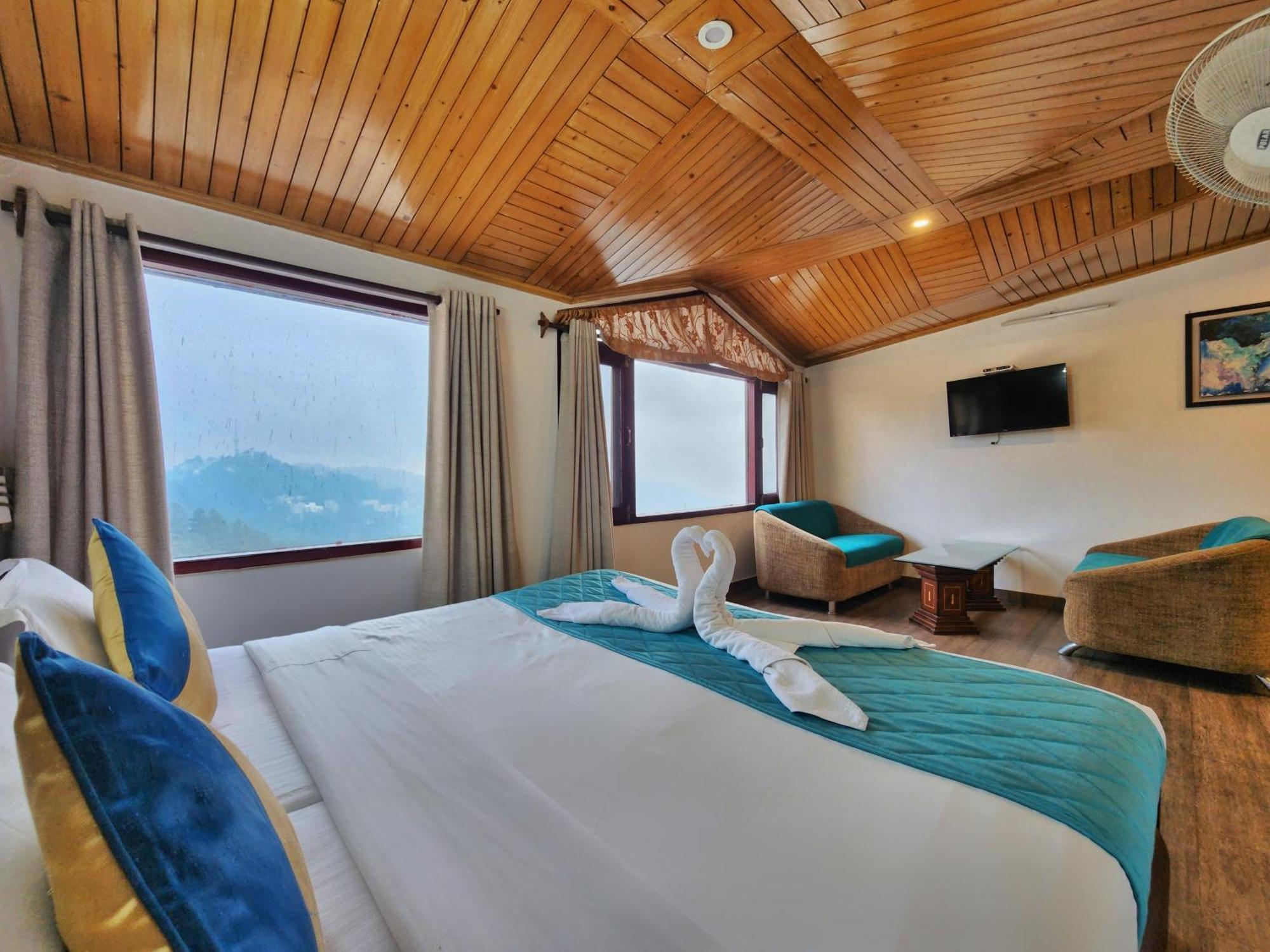 Hotel Surya Simlá Kültér fotó