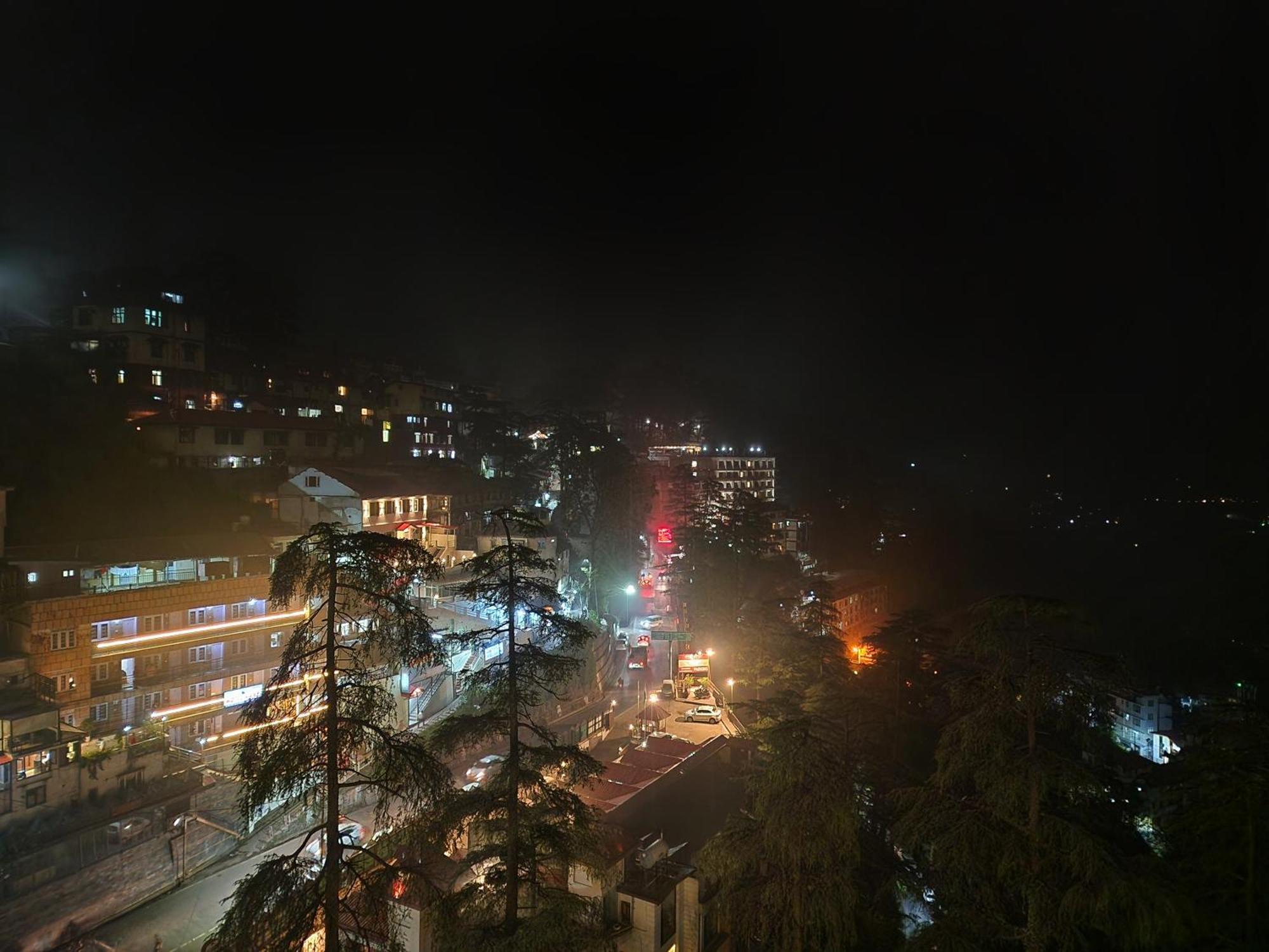 Hotel Surya Simlá Kültér fotó